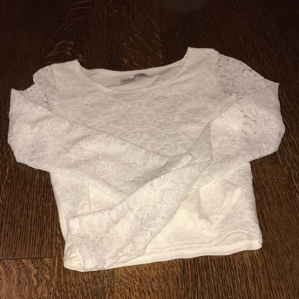 Tops - Picture 6 of 6